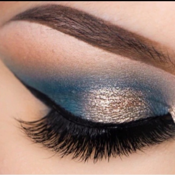 NWT Full Size MAKEUP GEEK Signature Matte Square Eyeshadow “SEAS THE DAY” - Picture 8 of 9